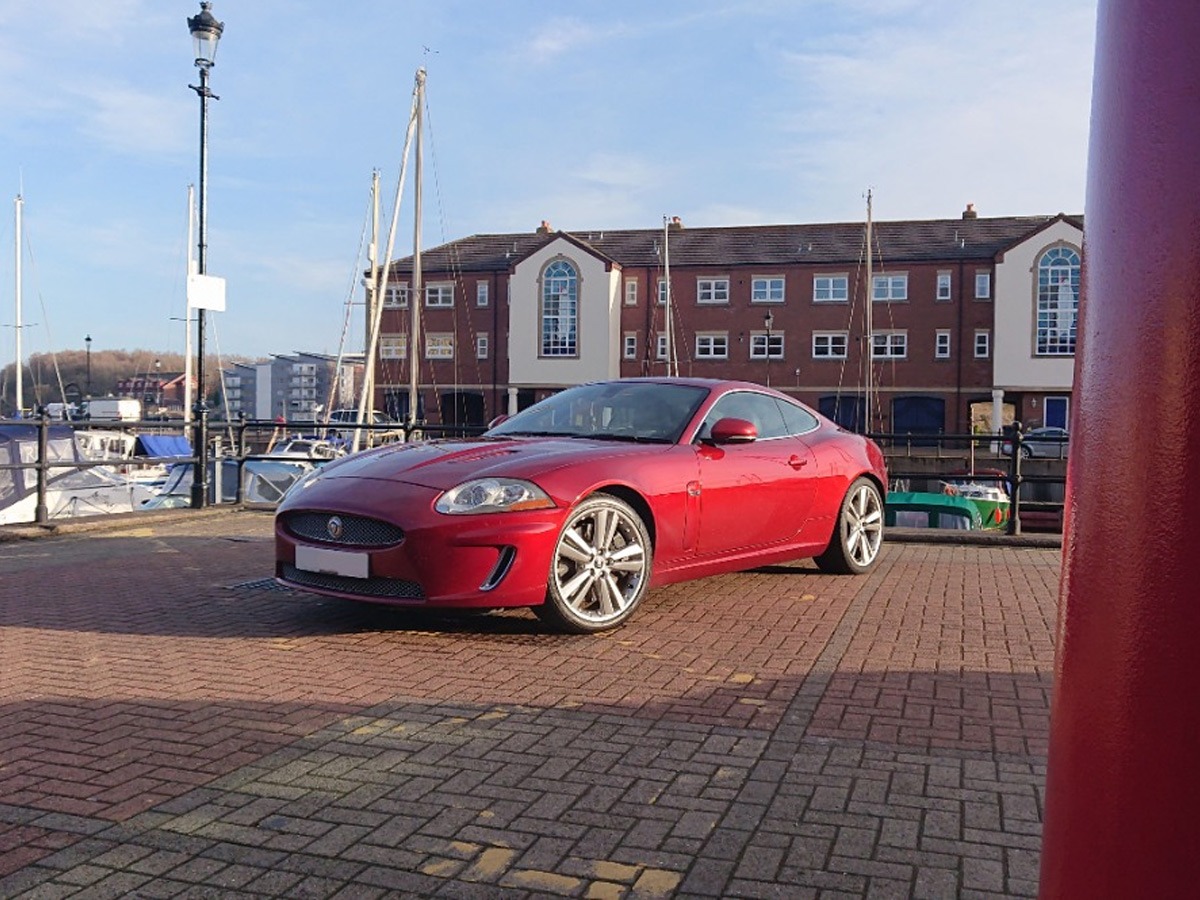 2010 Jaguar XKR Image 2